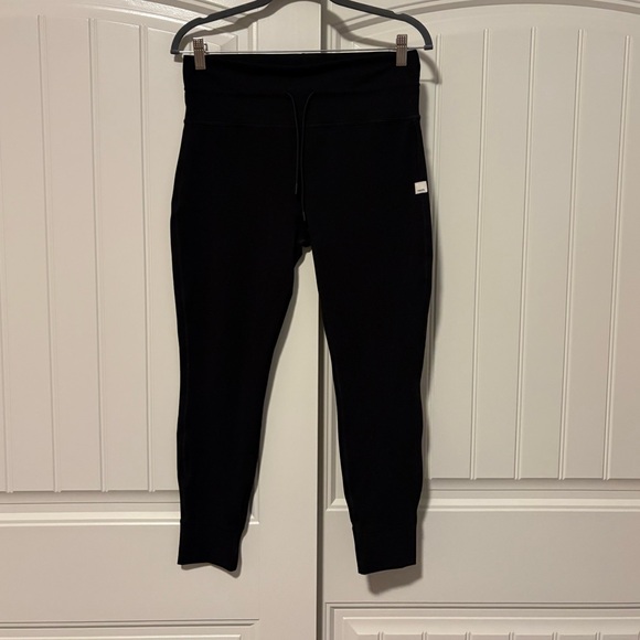 Vuori daily legging in black high rise size XL - Picture 2 of 7